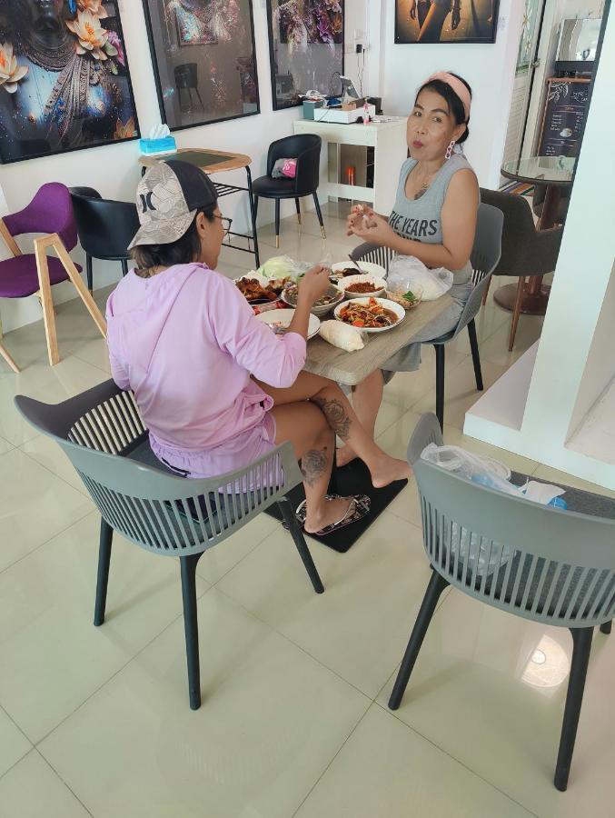 Cafe Nana Hotel Nong Prue Bagian luar foto